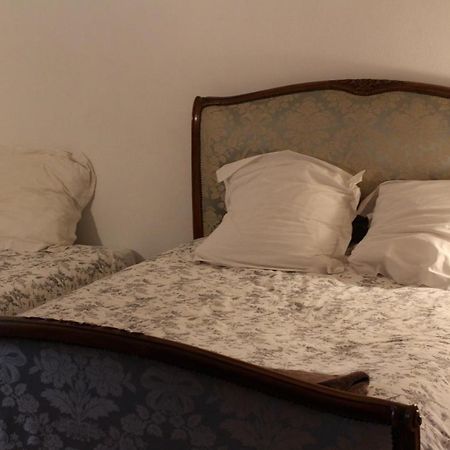A Pas D Ane Bed and Breakfast Eygluy-Escoulin Εξωτερικό φωτογραφία